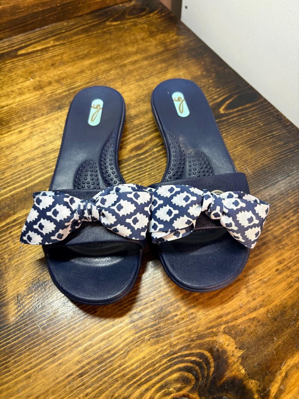 Oka-B Navy Slide Bow Sandals‎ Size Medium (8.5)